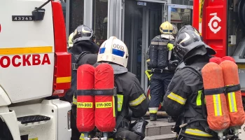 Грузовой автомобиль сгорел в центре Москвы