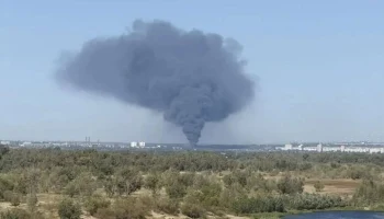 Площадь пожара на рынке в Волгограде выросла до 3 тыс "квадратов"