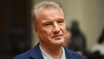 Греф назвал ситуацию в экономике России "идеальным штормом"