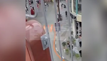 В Москве 17 человек застряли на аттракционе парка "Остров Мечты"