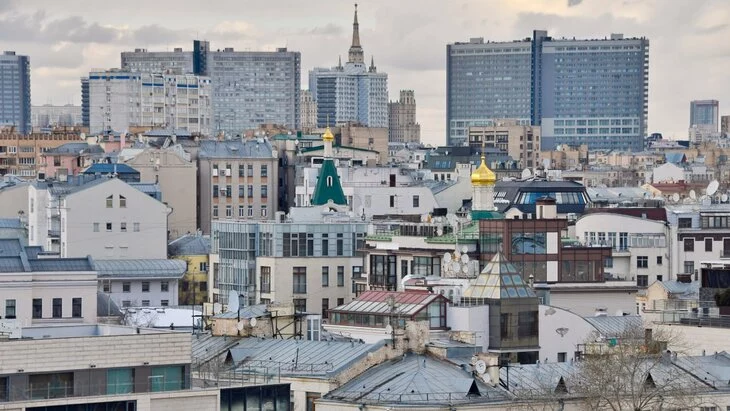 Москвичи получили права собственности на 106 нежилых помещений в жилых домах