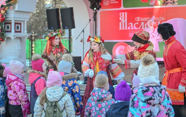 Мастер-классы, фольклор и блины: как отмечают «Московскую Масленицу» на окружных площадках Мастер-классы, фольклор и блины: как отмечают «Московскую Масленицу» на окружных площадках
