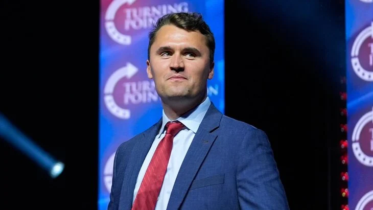 Убитый активист Кирк выступал против военной помощи Украине Убитый активист Кирк выступал против военной помощи Украине