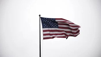 &laquo;Позорище&raquo;: журналист Боуз обратился к американцам после удара ВСУ по Таганрогу