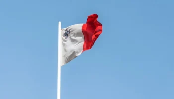 Власти Мальты отказали в эвакуации экипажа российского газовоза "Арктик Метагаз"