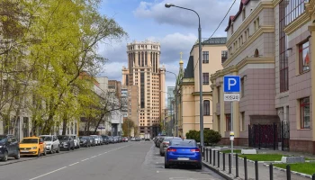 Парковка в Москве в первые майские праздники будет бесплатной