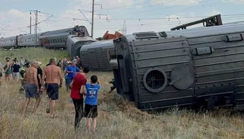 Пять пострадавших госпитализированы после схода вагонов поезда под Волгоградом