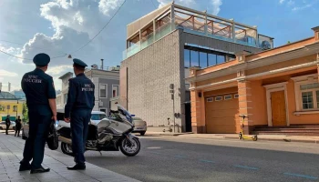 Официантка получила ожоги после хлопка в ресторане в центре Москвы