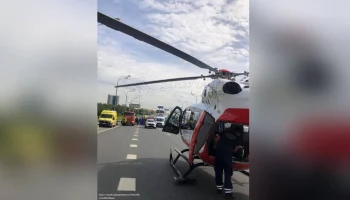 Вертолет эвакуировал мужчину после ДТП на 81-м км МКАД