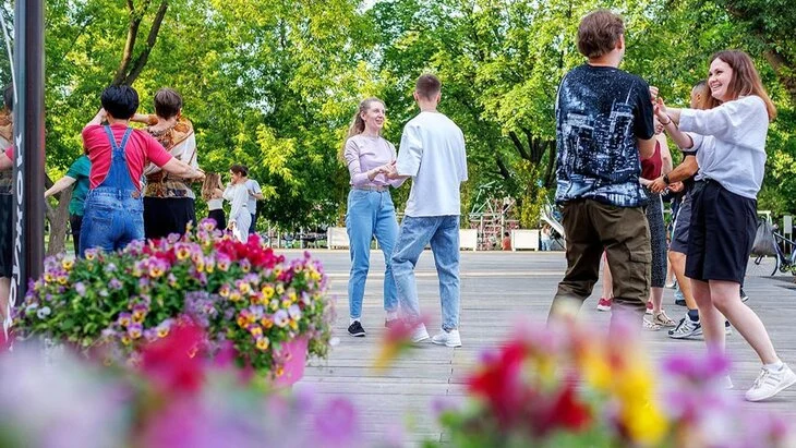На столичных бульварах пройдет программа в рамках проекта "Лето в Москве" На столичных бульварах пройдет программа в рамках проекта "Лето в Москве"
