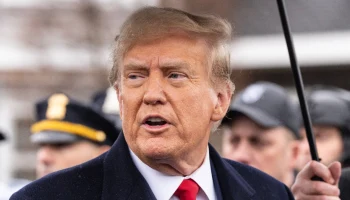 «Как он хорош»: Трамп назвал хоккеиста Бобровского одним из лучших в истории