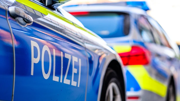 Несколько человек погибли при сходе поезда с рельсов на юго-западе Германии Несколько человек погибли при сходе поезда с рельсов на юго-западе Германии