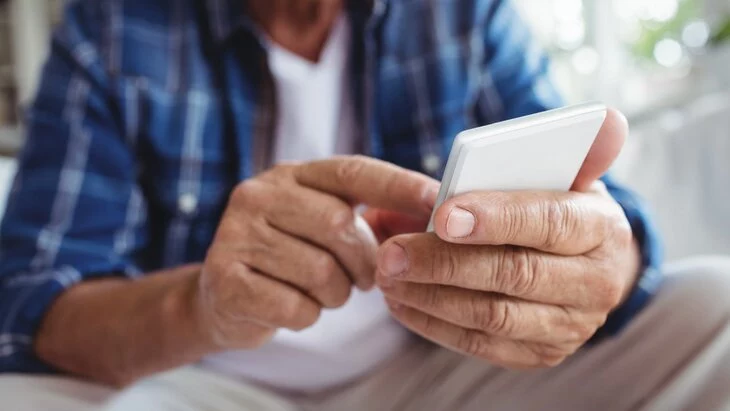 Пенсионер перевел телефонным мошенникам более 82,8 млн рублей за шесть дней Пенсионер перевел телефонным мошенникам более 82,8 млн рублей за шесть дней