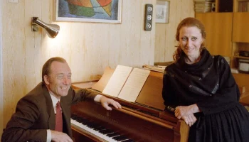 Часть праха Майи Плисецкой и Родиона Щедрина захоронили на Новодевичьем кладбище Часть праха Майи Плисецкой и Родиона Щедрина захоронили на Новодевичьем кладбище