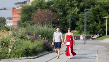 &laquo;Не каждый день&raquo;: Позднякова рассказала, когда закончится жара в Москве