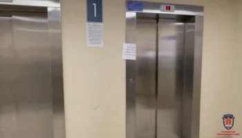 Девочка пострадала при падении лифта в Красноярске