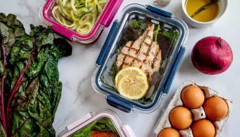 Диетолог Гинзбург назвал пять продуктов, которые обязательно нужно есть после 50 лет