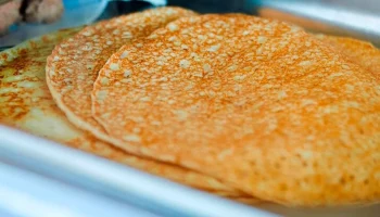 Метровые блины приготовят на территории "Солнца Москвы" на Масленицу