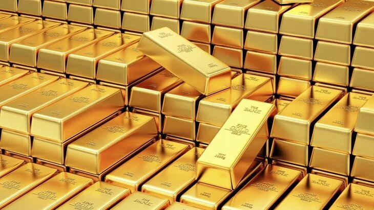 Стоимость фьючерса на золото опустилась ниже 4,3 тыс долларов впервые с декабря 2025 года Стоимость фьючерса на золото опустилась ниже 4,3 тыс долларов впервые с декабря 2025 года