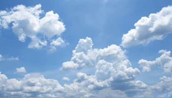 Огромное облако в виде летающей тарелки сняли в небе над ВДНХ