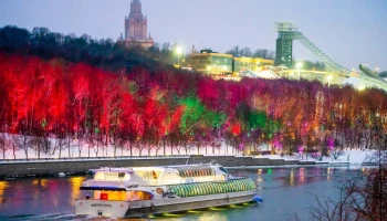 Собянин: С 2011 года в Москве стало почти вдвое больше уличных светильников
