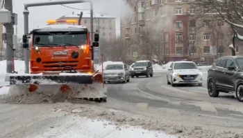 Повсеместно организованы работы по очистке города от снега Повсеместно организованы работы по очистке города от снега