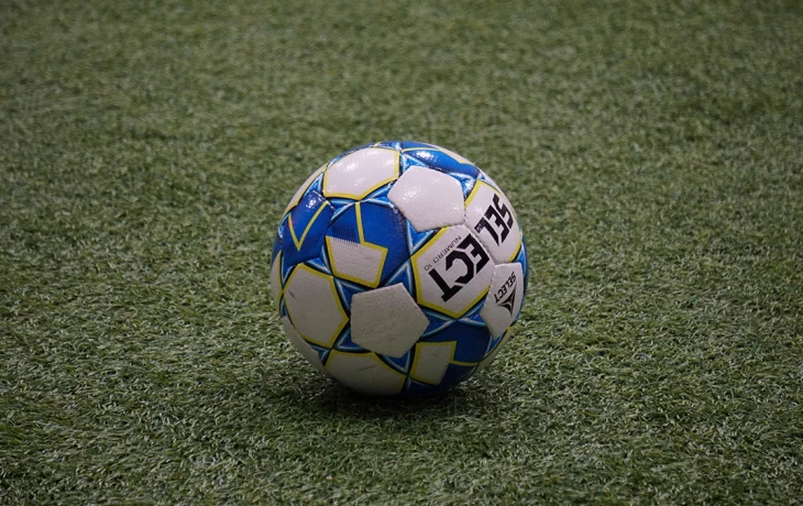 «Зенит» победил «Ростов» и в шестой раз подряд стал чемпионом России по футболу «Зенит» победил «Ростов» и в шестой раз подряд стал чемпионом России по футболу