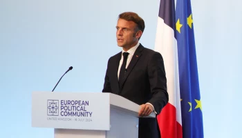 FP: Макрон намерен ввести на Украину 100 тысяч военных ЕС в 2025 году