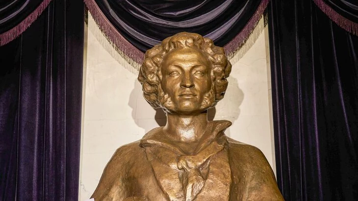 Столичные школьники смогут принять участие в мероприятиях ко Дню русского языка Столичные школьники смогут принять участие в мероприятиях ко Дню русского языка