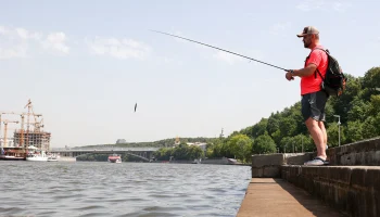 МЧС выпустило экстренное предупреждение о жаре в Москве 25 июля