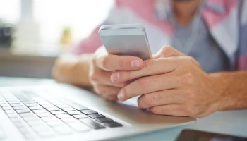 Житель Омска лишился 2,4 млн рублей после знакомства с девушкой в соцсетях