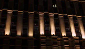 Архитектурно-художественная подсветка украсит 12 зданий на Кутузовском проспекте Архитектурно-художественная подсветка украсит 12 зданий на Кутузовском проспекте