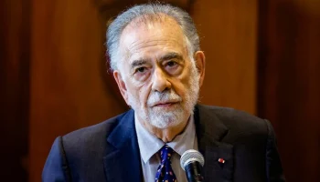 РИА Новости: режиссер Коппола выписан из больницы в Риме