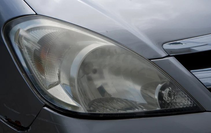 СМИ: Водителей могут обязать использовать номерные знаки с триколором