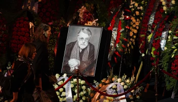 Урну с прахом Ширвиндта захоронили на Новодевичьем кладбище