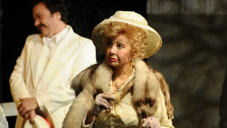 Умерла актриса из телепередачи "Кабачок "13 стульев" Валентина Шарыкина