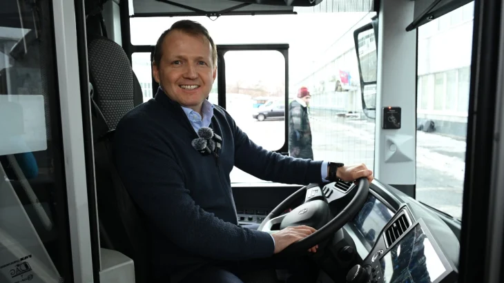 На маршруты &laquo;Москва &mdash; область&raquo; вышли новые модели автобусов большого класса ЛиАЗ Ситимакс 12