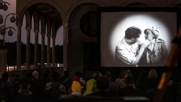 Юбилейная акция "Ночь кино" пройдет в Москве 23 августа Юбилейная акция "Ночь кино" пройдет в Москве 23 августа