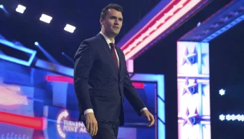 CNN: Кирк в момент покушения говорил о проблеме массовой стрельбы в США