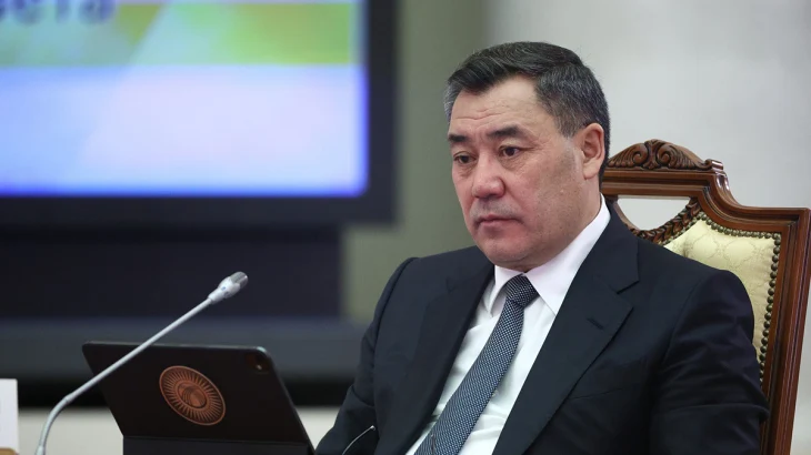 Жапаров лишил экс-президента Киргизии Атамбаева всех государственных наград Жапаров лишил экс-президента Киргизии Атамбаева всех государственных наград