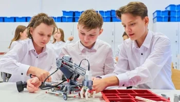 Собянин: в городских кружках и секциях занимаются более 1,5 млн детей