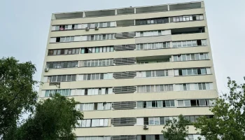 В жилом доме в районе Люблино 2025 году произвели замену всего лифтового оборудования с расширением 