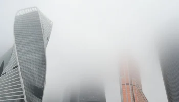 «Желтый» уровень погодной опасности объявили в Москве до 1 декабря