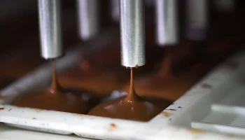 "Известия": производители Snickers и Oreo предупредили о подорожании на 5&ndash;20%