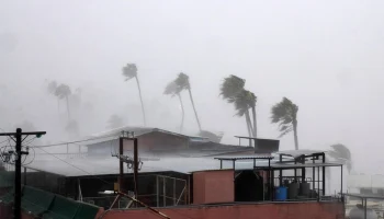 Посольство РФ на Филиппинах предупредило россиян об опасности шторма "Вербена"