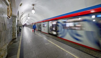 Интервалы движения были увеличены на Кольцевой линии метро из-за человека на путях
