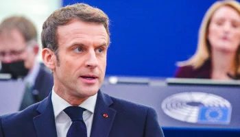 Политолог Марков заявил, что Макрон мог заказать убийство врача Фэвра из-за жены