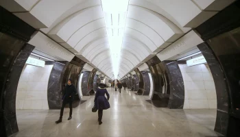 Выставка детских рисунков открылась в метро ко Дню матери