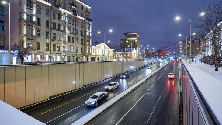 ЦОДД призвал москвичей выезжать на личных машинах после 19:00