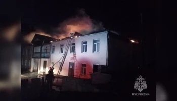 Дом культуры загорелся в Забайкалье из-за птичьего помета